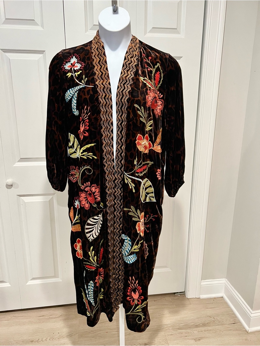 Johnny Was Embroidered Floral Patch Long Open Cardigan Jacket Animal Print S